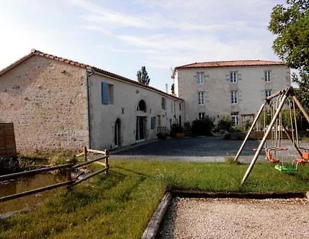 Familial -- Les Kiwis Dom wakacyjny Gémozac