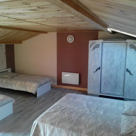 Dom wakacyjny Familial -- Les Kiwis Gémozac